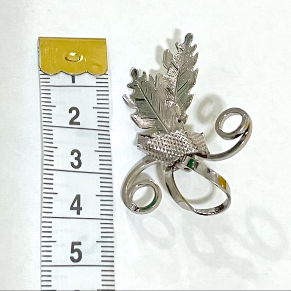 Metal Paired Leaves 🍃 Brooch/Pin - Picture 3 of 7